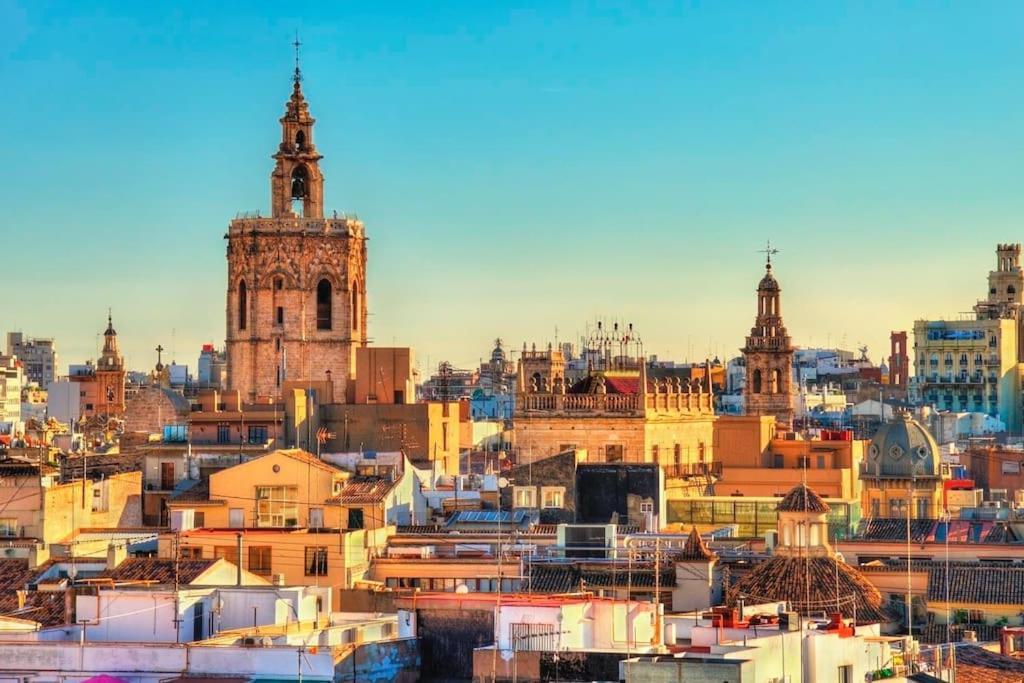 Valencia Las Artes Y Ciencias + Garaje + Netflix Exterior foto